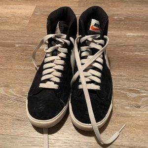 Nike Blazer Women’s Size 5